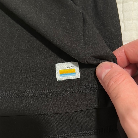 Vuori black t-shirt - Picture 3 of 5